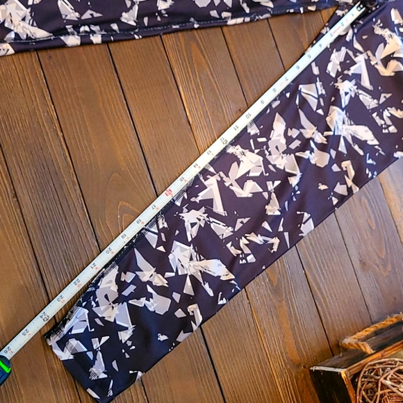 Under Armour girls leggings black color size large - Picture 3 of 4